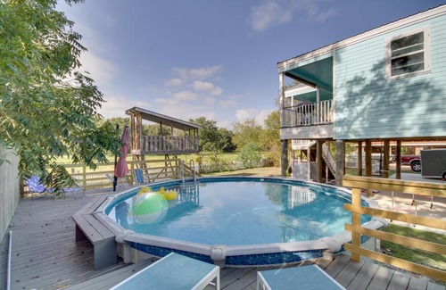 Waveland House | Relaxing Waveland Home with Pool Steps from the Beach