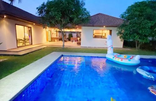 Huai Yai Villa | Experience Oceanfront Bliss at Sunny2 Villa Pattaya