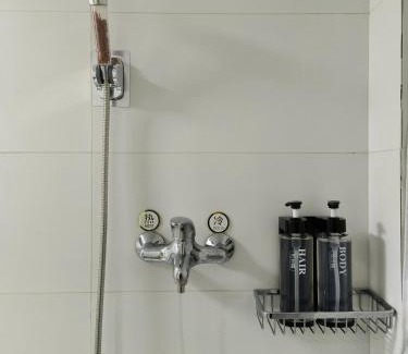 Sifang District Apartment | Sunnycove Homestay