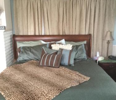 Outlook Bed & Breakfast | Cozy Sunnyside Inn Bed & Breakfast with Family-Friendly Dining