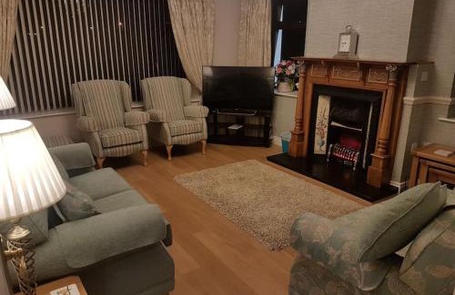 Tamlaght House | Top-Rated Sunnyside Lodge: Family-Friendly in Fermanagh