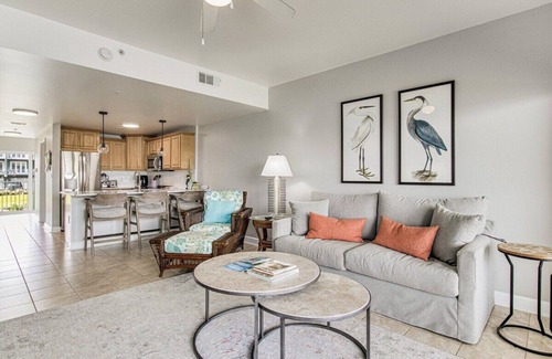 Villa Sabine Townhouses House | Top-Rated Oceanfront Escape at SunnySide Up Beach & Bay
