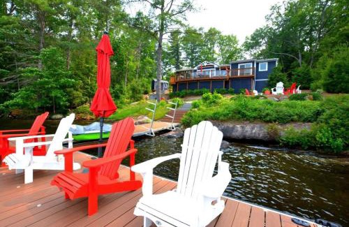 Gravenhurst House | Pet-Friendly Retreat at Sunnyside Up for Family Travelers