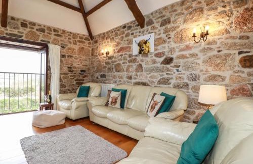 Bodmin House | Family-Friendly Sunnywell: 4-Star Stay with High Ratings