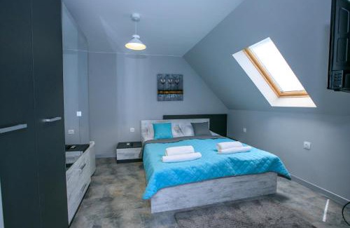 Sandanski Apartment | Budget-Friendly Sunpark Studios with Restaurant & Family Focus