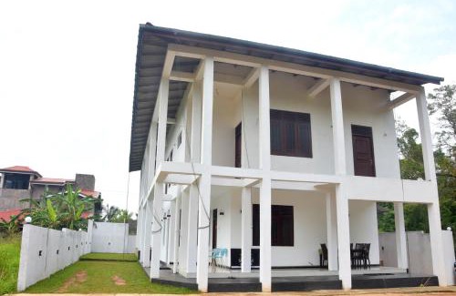 Thalawa House | Sunray Lodge
