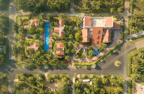 Puspatirega Resort | Delightful Sunray Village Resort with Oceanfront Amenities