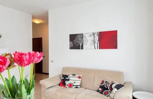 Calvairate Apartment | Convenient Stays at Sunrise, 15 Min from Duomo