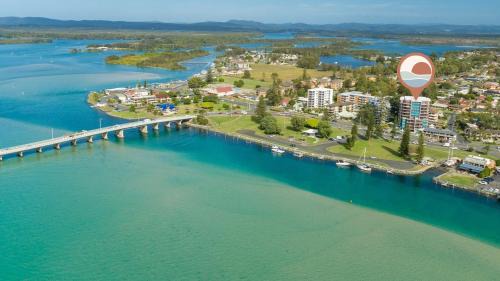 Tuncurry Apartment | Discover Sunrise 602: Family-Friendly with Pool Access