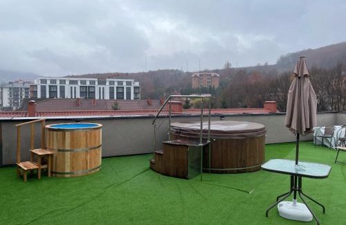 Polyana Apartment | Unforgettable Stays at Sunrise Aparts with Oceanfront Views
