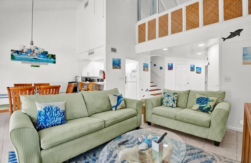 Paradise Island Villa | Top-Rated Sunrise Beach Resort with Ocean View & Spa Access