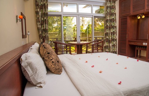 Dar es Salaam Hotel | Ocean View Retreat at Sunrise Beach Resort with Pool