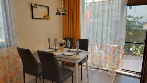 Sarafovo Apartment | Guest Rated 10/10: Sunrise City A2 with Ocean Views
