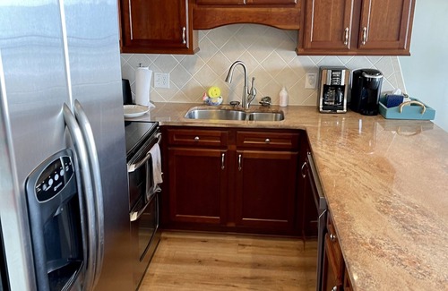Ocean Isle Beach Condo | Beachfront Escape: Sunrise Coffee with Ocean View Amenities