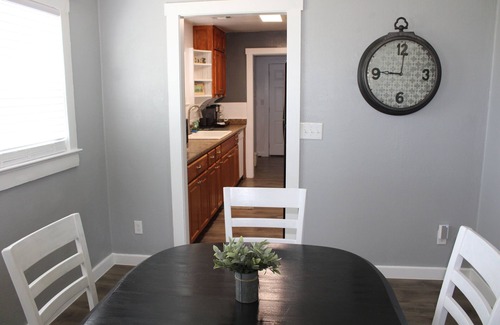 Duncan Cottage | Sunrise Cottage- charming 2-bedroom, 1 bathroom home in the heart of Duncan, AZ