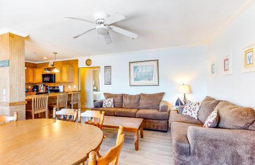 Old Orchard Beach Apartment | Family-Friendly Retreat at Sunrise Deck with Great Reviews