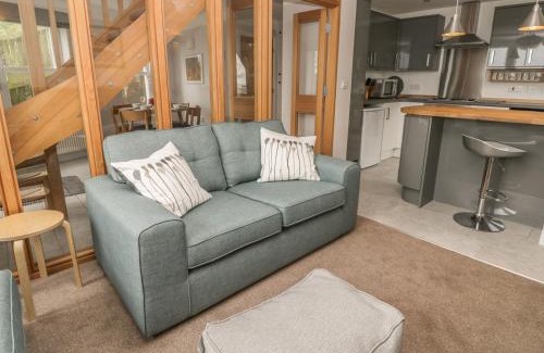 Muston House | Pet-Friendly Sunrise Hotel: 4-Star Stay with Perfect Reviews