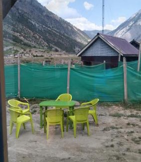 Gulmarg Hotel | Sunrise Haven Gurez