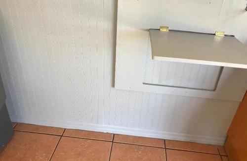 Bradenton Hotel | Cozy Sunrise Inn - Bradenton: Family-Friendly Getaway