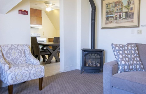 Anacortes Hotel | Discover Sunrise Inn Villas and Suites with Spa & Dining