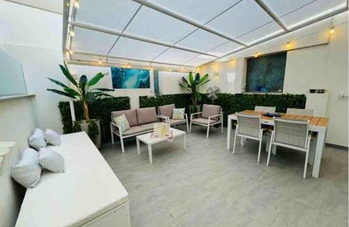 Otranto Apartment | Oceanfront Sunrise: 4-Star Hotel with Perfect Guest Rating