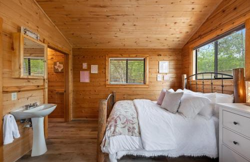 Spicewood House | Sunrise Lodge on Lake Travis