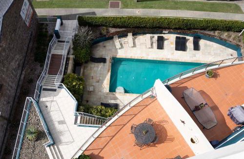 Tuncurry Apartment | Elegant Sunrise Penthouse with Pool & Family-Friendly Amenities