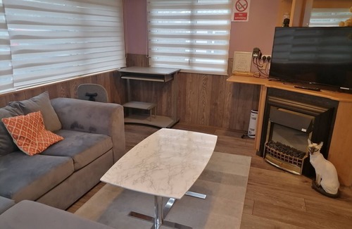 St Leonards-On-Sea House | Relaxing Retreat at Sunrise: Pet-Friendly & Family-Oriented
