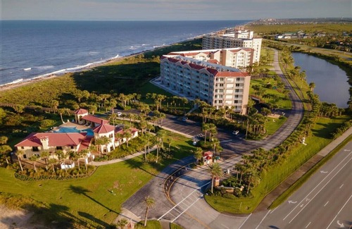 Palm Coast Condo | Oceanfront Condo Retreat with Breathtaking Views