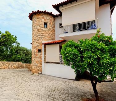 Agios Nikolaos House | Pet-Friendly Sunrise Rooms: Guest Rated 9.5/10
