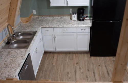 Au Gres House | Family-Friendly Sunrise Shore with an 8.8/10 Guest Rating