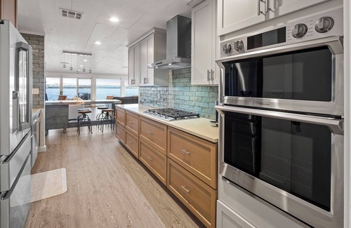 Granite Shoals House | Sunrise Shores: Luxury on open water & boat lift