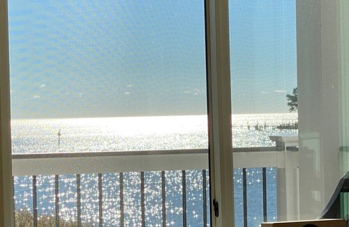 Cape Anne Apartment | Sunrise Suite Exquisite Bay View Lux/Rom/Spiritual