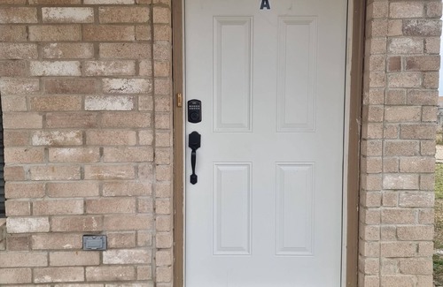 Eagle Pass Apartment | Top-Rated Sunrise - Unit A: Family-Friendly with Kitchen
