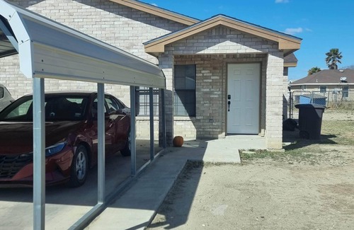 Eagle Pass Apartment | Top-Rated Sunrise - Unit A: Family-Friendly with Kitchen