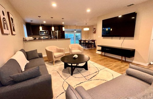 Rocklin House | Relaxing Sunrise View Vacation Home with Family Amenities