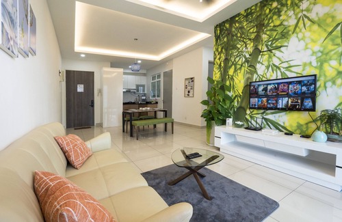 Central District Condo | Seaview Sunrise Zencity: Free Wi-Fi & Family-Friendly Amenities