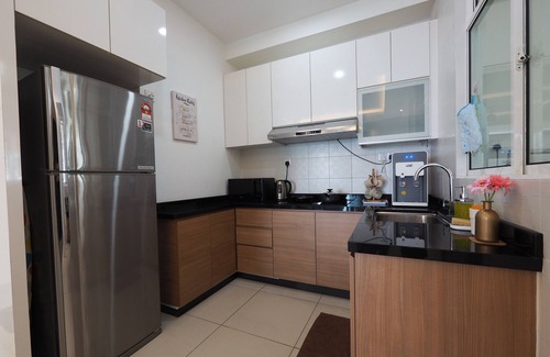 Central District Condo | Seaview Sunrise Zencity: Free Wi-Fi & Family-Friendly Amenities