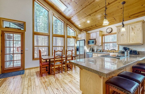 Overlook Park House | Relaxing Sunriver Retreat with Hot Tub & Pool Access