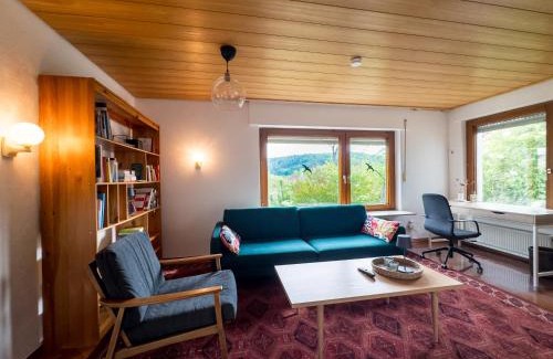 Heidenheim an der Brenz Apartment | Guest Rated: B17 Two Bed Apartment in Family-Friendly West Town