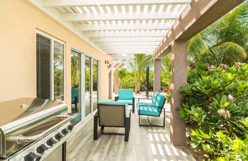 Long Bay House | Seaside Cottage Retreat at SunSeaSand - 9.8 Rated Stay