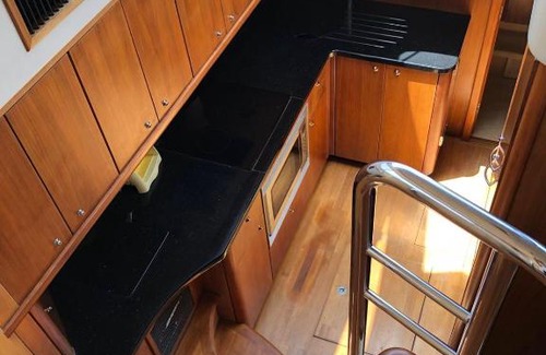 Licola Boat Rental | Family-Friendly Retreat at Sunseeker Predator Hotel