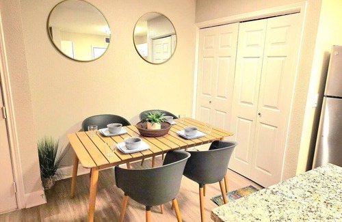 Astrodome Apartment | Sunset 2Bed 2Bath at footsteps to NRG | Pool | Gym