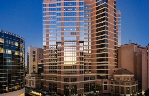 Astrodome Apartment | Sunset 2Bed 2Bath at footsteps to NRG | Pool | Gym