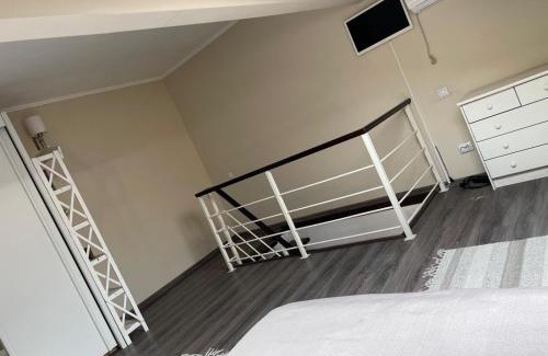 Singeorgiu de Mures Apartment | Bright Sunset Apartment - Family-Friendly Retreat Awaits