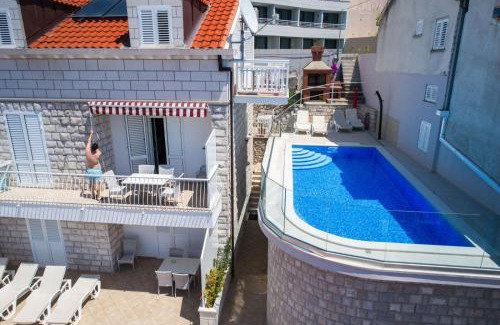 Stikovica Apartment | Oceanfront Sunset Apartment: 4-Star Stay with Pool & Views