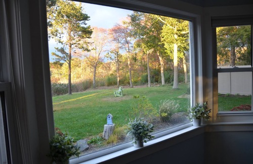 Yarmouth Port House | Experience Sunset Bay Cottage: Oceanfront, Hot Tub & More!