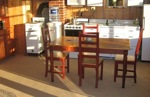 Maxwelton House | Unforgettable Sunset Beach Cottage on So. Whidbey Island