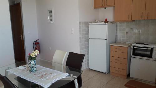 Athani Apartment | Pet-Friendly Sunset Bella Vista with Breakfast & Dining