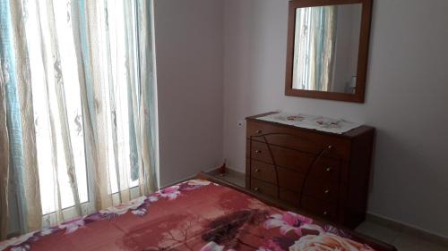 Athani Apartment | Pet-Friendly Sunset Bella Vista with Breakfast & Dining